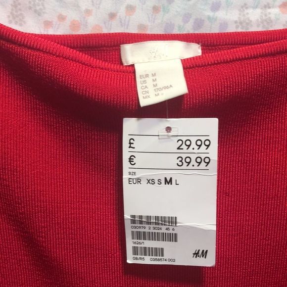 COPY - Women H&M Dress, body-con, cherry red. NWT medium - Picture 4 of 8